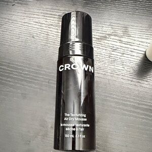 CROWN AFFAIR The Texturizing Air Dry Mousse / Used twice